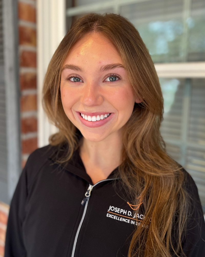 Bella, Dental Assistant at Joseph D. Jackson DMD in Moline, IL.
